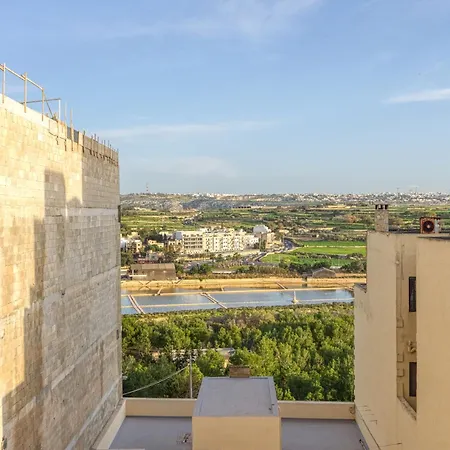 Seacrest - Large 3 Bedroom *