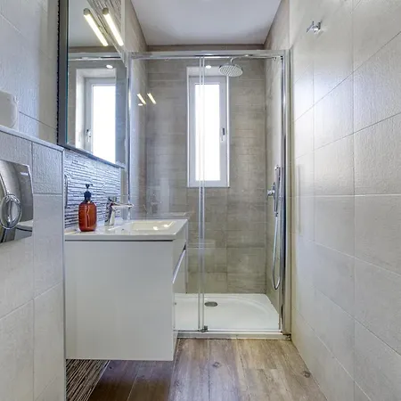 Seacrest - Large 3 Bedroom * خليج سانت بول