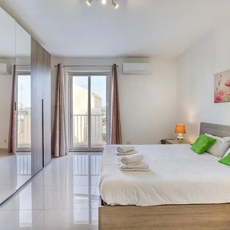 Seacrest - Large 3 Bedroom شقة *