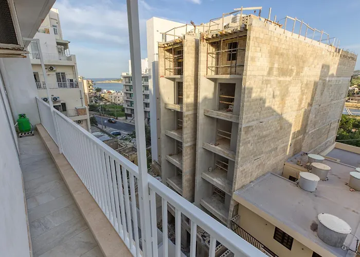 Seacrest - Large 3 Bedroom Lägenhet St. Paul's Bay