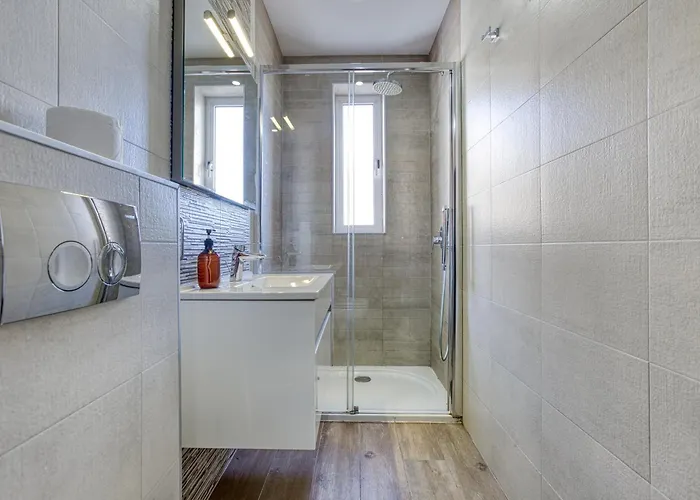 Seacrest - Large 3 Bedroom * St. Paul's Bay