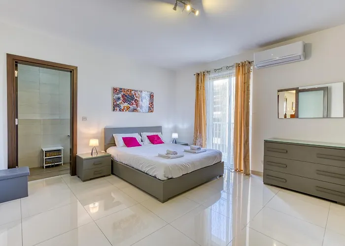 Seacrest - Large 3 Bedroom Lägenhet St. Paul's Bay