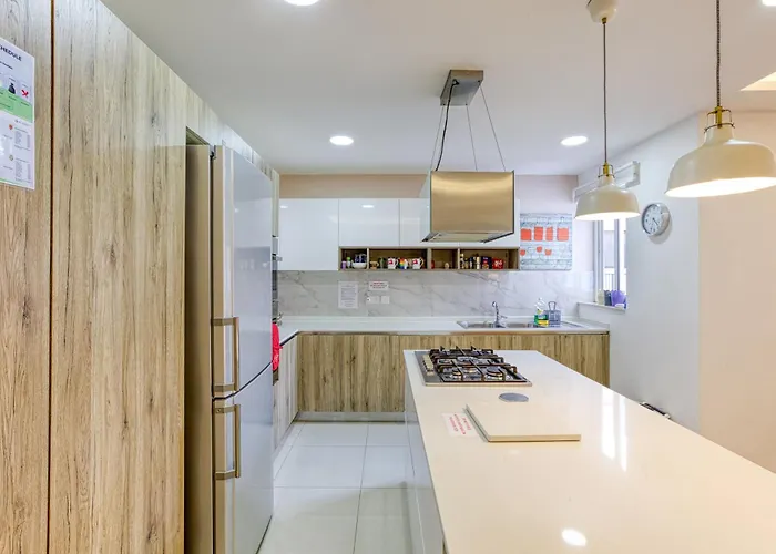 Lägenhet Seacrest - Large 3 Bedroom St. Paul's Bay