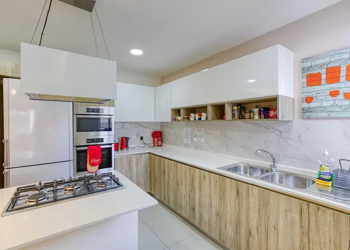 Lägenhet Seacrest - Large 3 Bedroom St. Paul's Bay