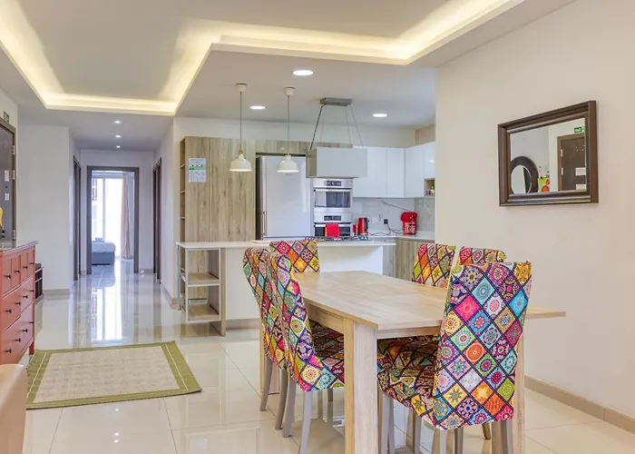 Seacrest - Large 3 Bedroom Lägenhet St. Paul's Bay