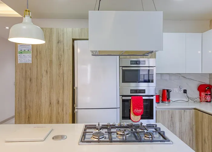 Seacrest - Large 3 Bedroom