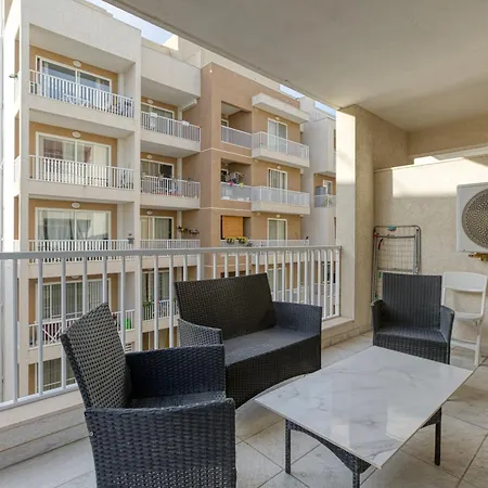 Seacrest - Large 3 Bedroom San Pawl il-Baħar