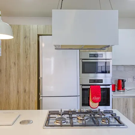 Seacrest - Large 3 Bedroom